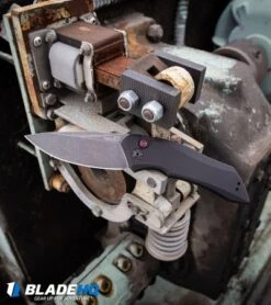 Kershaw Launch 1 Automatic Knife Gray Aluminum (3.4" Blackwash) 7100GRYBW 15 Kershaw Launch 1 Automatic Knife Gray Aluminum (3.4" Blackwash) 7100GRYBW -Kershaw Store Kershaw Launch 1 Automatic Knife Black Aluminum BlackWash 7100BW BHQ 27374 kp lifestyle web 1